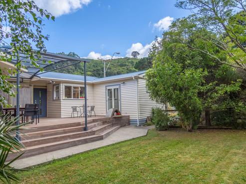 1 Moore Street, Featherston