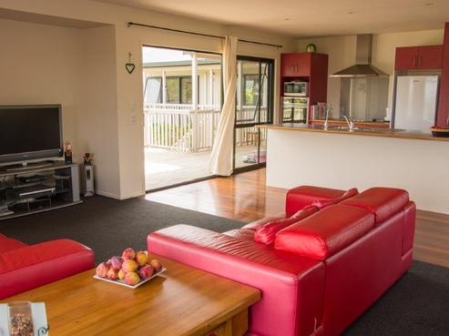 75E Oromahoe Road, Opua