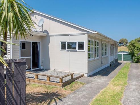 10 Atua Street, Waikanae Beach