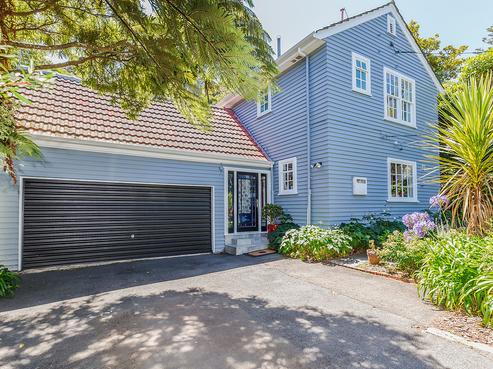 60 Simla Crescent, Khandallah