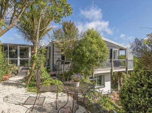 2 Hatherly Lane, Mount Pleasant