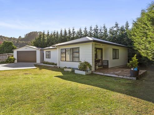 5A Johnston Grove, Taita