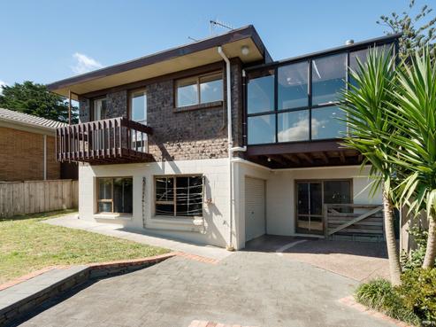 2/311 Wairau Road, Totara Vale