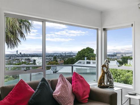 3/1A Castor Bay Road, Castor Bay