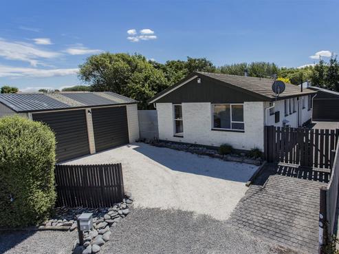 8 Ensors Place, Waikuku Beach