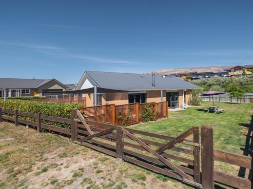 11 Niger Street, Wanaka