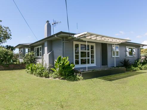 81 Tollemache Road East, Longlands