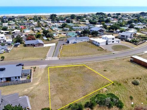 17 Taonui Street, Waitarere Beach
