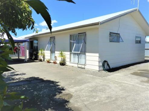 2/329 Flaxmere Avenue, Flaxmere