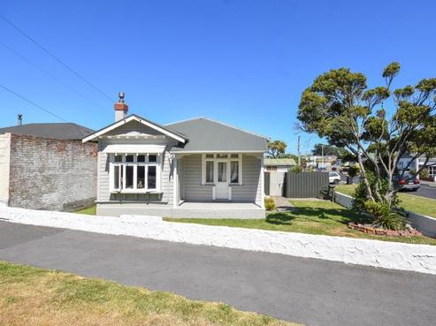 1 Crest Street, Tainui