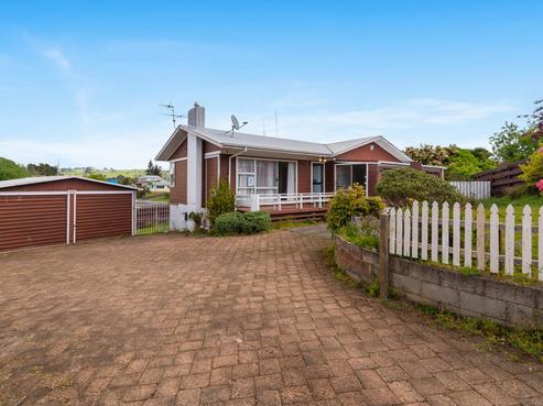 86 Alison Street, Mangakakahi