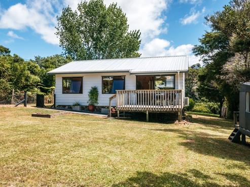 38 Onetangi Road, Onetangi