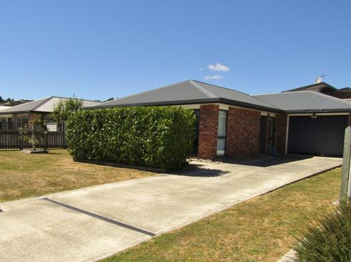 13 Sunstone Crescent, Brown Owl