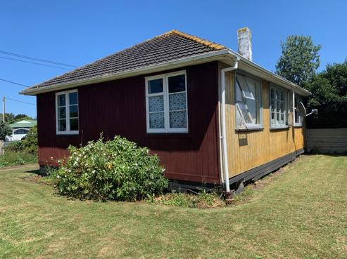 71 Tauhuri Street, Manaia