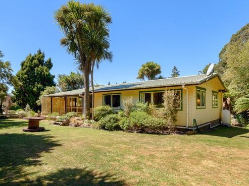 34 Werrina Crescent, Mangakakahi