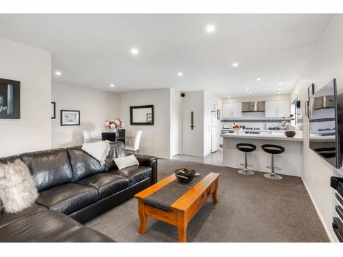 2/87 Frankleigh Street, Somerfield