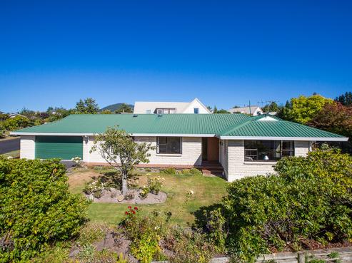 81 Walton Park Avenue, Fairfield
