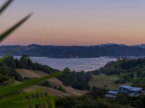 52 Tarapatiki Drive, Whitianga