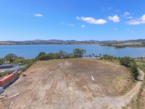 8 Waterfront Drive, Mangonui
