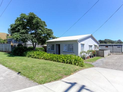 54 South Road, Blagdon