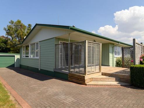 66 Mount View Drive, Mangakakahi
