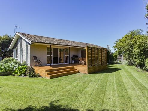 16D Main North Road, Woodend