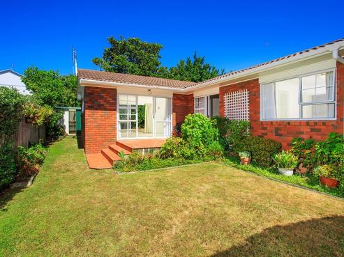 2/10 Jutland Road, Hauraki