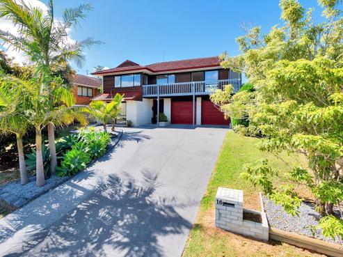 16 Summermist Drive, Northpark