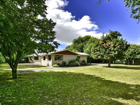 92 Bangor Road, Darfield