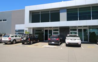 For lease: modern offices with sharp leasing deal