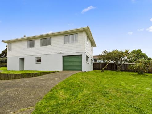 13 Flinders Place, Otara