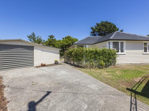 18 Whangakoko Grove, Birchville