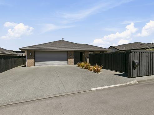 27 Kelso Grove, Kelson