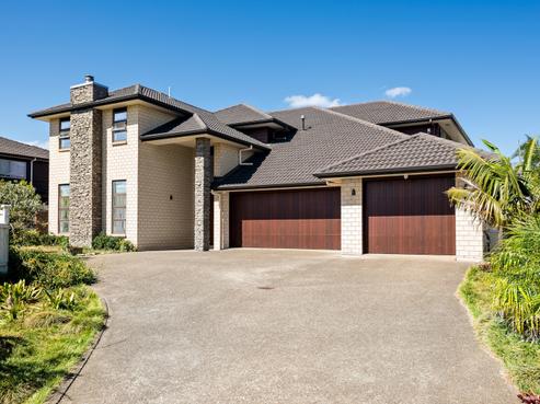33 Glen Bay Close, Pinehill
