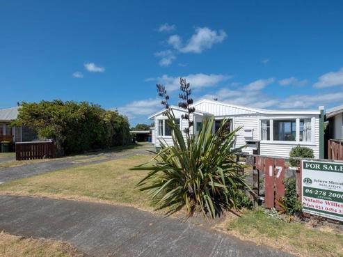 17 Hickey Place, Opunake