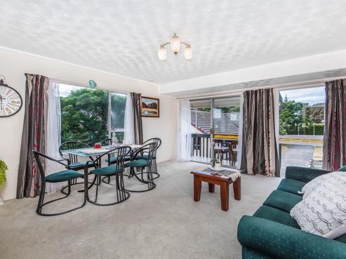 4/10 Loop Road, Orewa