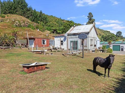 281 Tirohanga Road, Opotiki and Surrounds