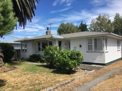 92 Brandon Street, Featherston