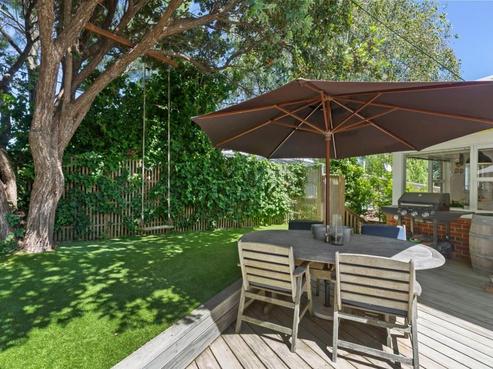 2/526 Beach Road, Murrays Bay