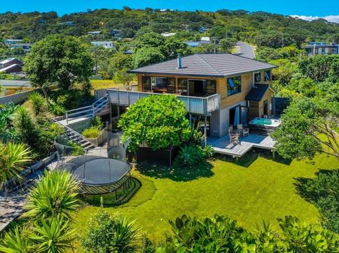 89 Waitea Road, Muriwai