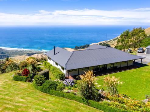 16 Buskin Road, Highcliff