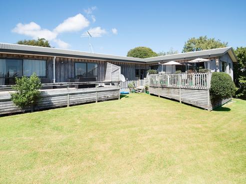9 Holiday Road, Stanmore Bay