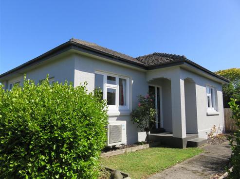 126 Catherine Street, Windsor