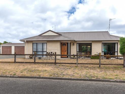 17 Rua Avenue, Waitarere Beach