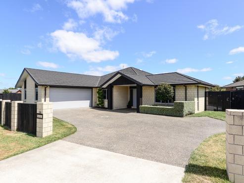 16 Aquila Crescent, Rototuna North