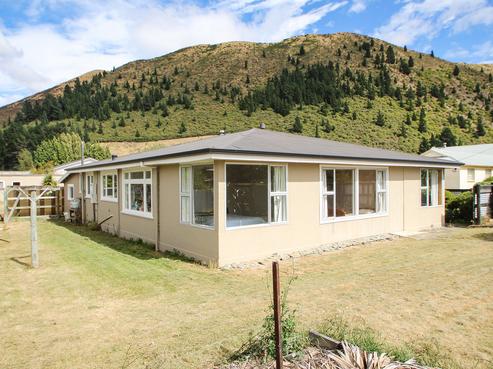 25 Gordon Street, Kurow