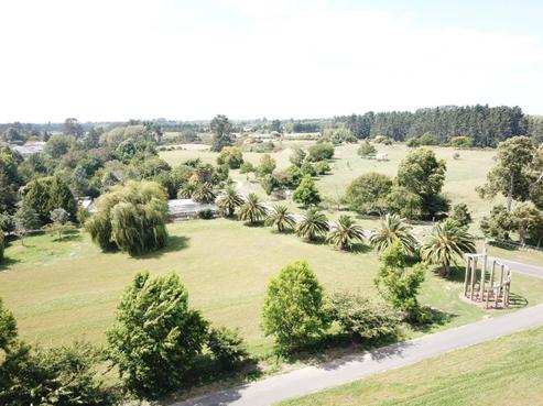 148 Hall Road, Peacocke