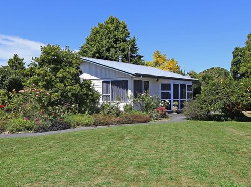 22 Golding Road, Taradale