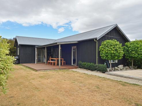 13 Tuscan Lane, Martinborough