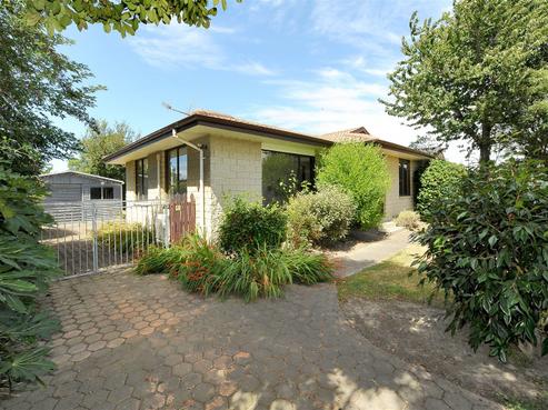 4 Kinross Street, Hei Hei